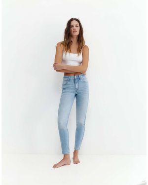 Pull&Bear Petite – eng geschnittene jeans mit hohem bund - Blau