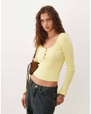 ASOS Gestricktes oberteil mit rundhalsausschnitt und knopfdetail - Natur