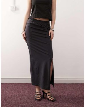 Noisy May Twist Front Maxi Skirt With Split Hem - Grey