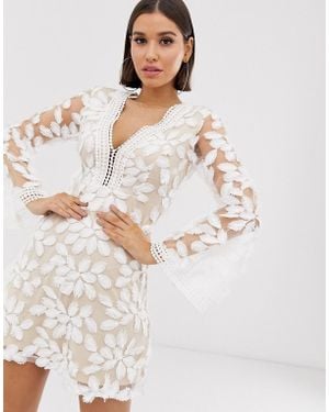Love Triangle Floral Embroidered Long Sleeve Dress - White