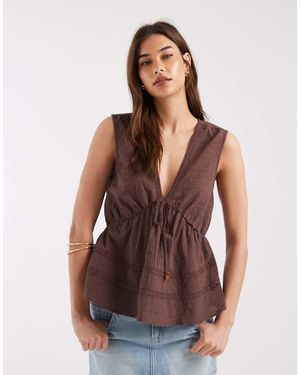 ONLY Top Con Detalle De Lazada De - Marrón