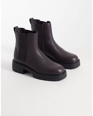 Calvin Klein Leather Chunky Chelsea Boot Wth Grain Texture - Black