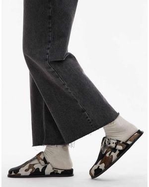 TOPSHOP Annie Leather Buckle Clogs - Black