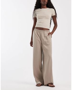 Vero Moda Pantalon large texturé à enfiler en coloris - Neutre