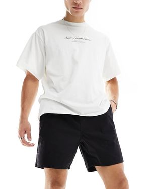 Weekday Olsen Regular Fit Shorts - White