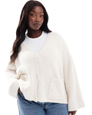 Pieces Plus Pieces curve – longline-strickjacke aus teddyfell - Weiß