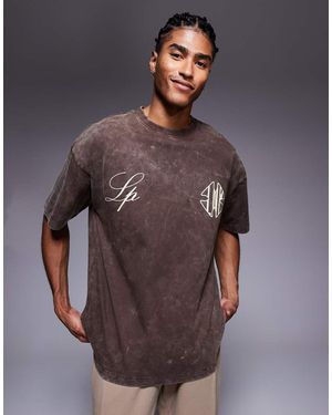Liquor N Poker Relaxed 250Gsm T-Shirt With Gothic Script - Brown