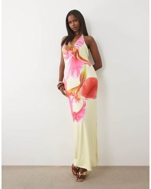 Missy Empire Double Sculpted Slinky Plunge Halterneck Maxi Dress - White