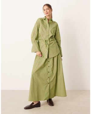 Glamorous Falda Larga Verde Y Roja A Rayas Con Botones De Popelina De