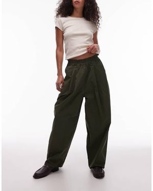TOPSHOP Pleated Balloon jogger With Elasticated Waist - Black