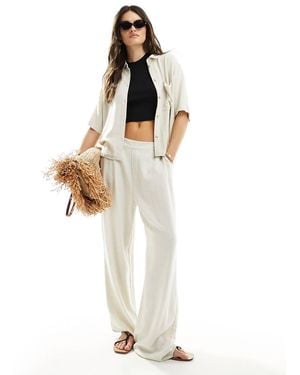 Object Pantalones Color Avena Con Lazada En La Cintura De Mezcla De Lino De (Parte De Un Conjunto)-Beis Neutro - Metálico