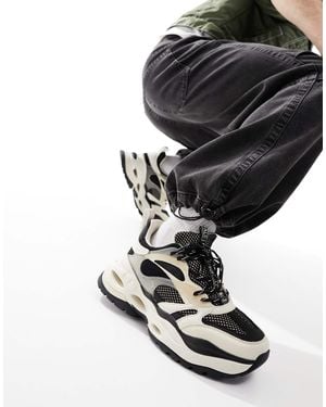Buffalo Vegan Chunky Sneakers - Black