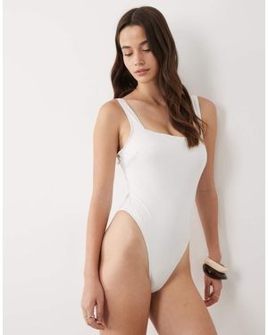 ASOS Vollere Buste - Wit