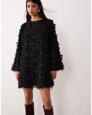 Y.A.S Robe courte texturée duveteuse à manches longues - Noir