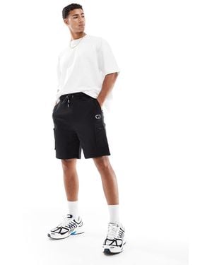 Criminal Damage Dalston Short - White