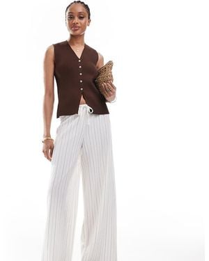 Stradivarius Tall Linen Look Wide Leg Trouser - White