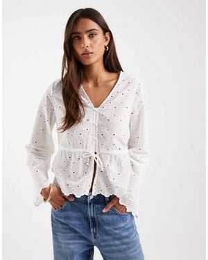 Pieces Blusa Blanca De Manga Larga Con Diseño Bordado Y Detalle En La Cintura De -Blanco