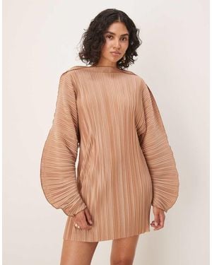 ASOS Vestito Corto Con Maniche Cocoon Lunghe Color Cammello Plissé Con Cucitura - Neutro