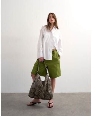 TOPSHOP Longline Cargo Short With Bungee Cords - White