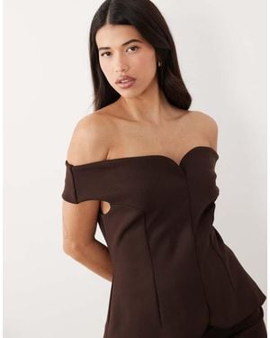 ASOS Top Sartoriale Avorio Con Spalle Scoperte - Nero