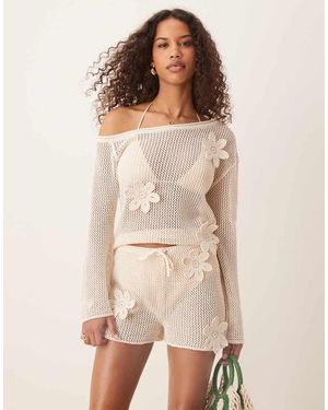 ASOS Knit Shorts With 3d Flowers - Natural