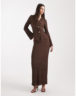 4th & Reckless Textured Rib High Waisted Maxi Skirt Co-Ord - Brown