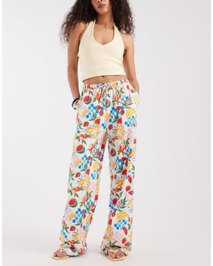 Threadbare Pantalones Sin Cierres Con Cordón Ajustable Y Estampado De Frutas De Punto Liso De - Blanco