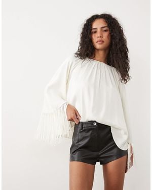 Miss Selfridge Faux Leather Micro Short - White