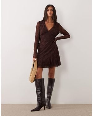New Look Minikleid aus spitze mit v-ausschnitt und langen ärmeln - Natur