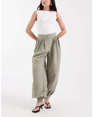 4th & Reckless Tailored Pleat Front Balloon Leg Pants - Gray