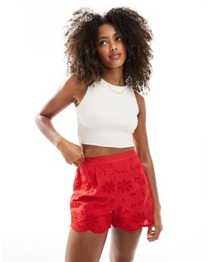 New Look Floral Broderie Shorts - Red