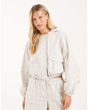 ASOS Bomber Jacket Con Cappuccio E Chiusura Con Bottoni A Quadri - Neutro