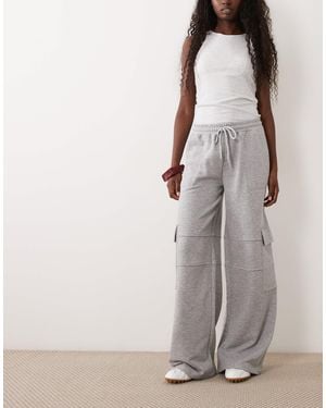 ASOS Cargo-hose mit elastischem bündchen - Grau