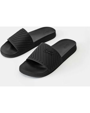 Pull&Bear – gummierte sandalen - Schwarz
