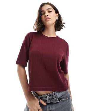 Vero Moda Knitted Boxy T-Shirt - Red