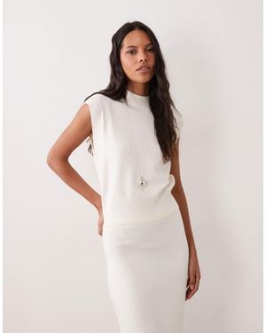 4th & Reckless Rib Knit High Neck Sleeveless Top - Natural