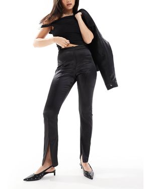 Miss Selfridge Pantalon cigarette d'ensemble habillé en satin - noir