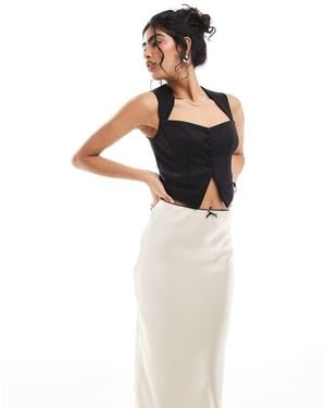 Bershka Cropped Gilet Met Hartvormige Halslijn - Wit