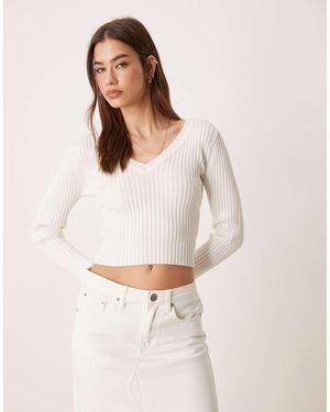 Glamorous V-Neck Knit Top - White