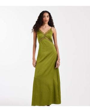 ONLY Vestido Largo Verde Oliva De Tejido Satinado Con Detalle De Encaje De Only Petite