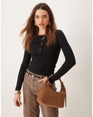 Gina Tricot – langärmliges jersey-oberteil - Braun
