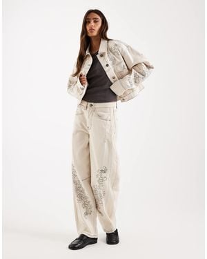 Daisy Street Mid Rise Barrel Leg Embroidered Jean - Natural