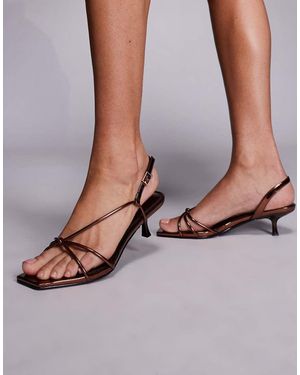 SIMMI Sandalias De Tacón Bajo Con Diseño De Tiras Haylee De Simmi London - Marrón