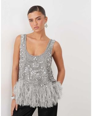ASOS Top Met Lage Ronde Hals En Versierde Faux-Featherzoom - Grijs