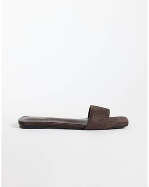 SIMMI Simmi London Anika Embossed Slip On Flat Sandals - White