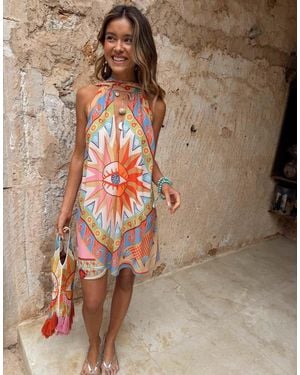 Never Fully Dressed Josie Hoogsluitende Mini-Jurk Van Chiffon Met V-Rug En Sterrenprint - Bruin