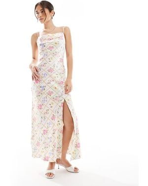New Look Floral Tile Print Satin Slip Dress - White