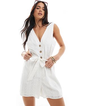 New Look Embroidered Sleeveless Playsuit - White