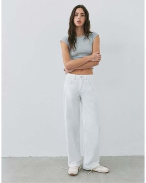 Pull&Bear Petite Low-Rise Straight Leg Jeans - White
