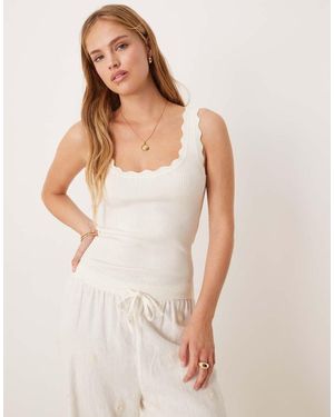 Jdy Scallop Edge Knitted Vest - Natural